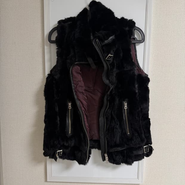 vintage  토끼털 레더 버클 퍼 조끼 