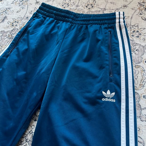 아디다스 신형 파이어버드 트랙팬츠