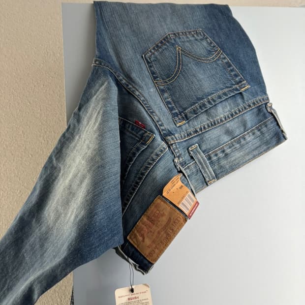 (New) Levis 603 Jeans