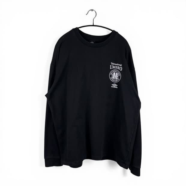 105) 엄브로 루즈핏 그래픽 롱슬리브 블랙