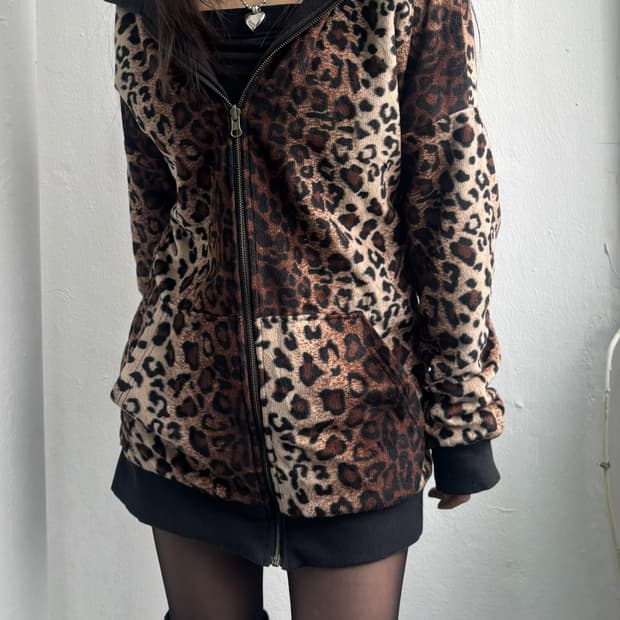 Vintage Leopard Reversible Hood Zip-Up