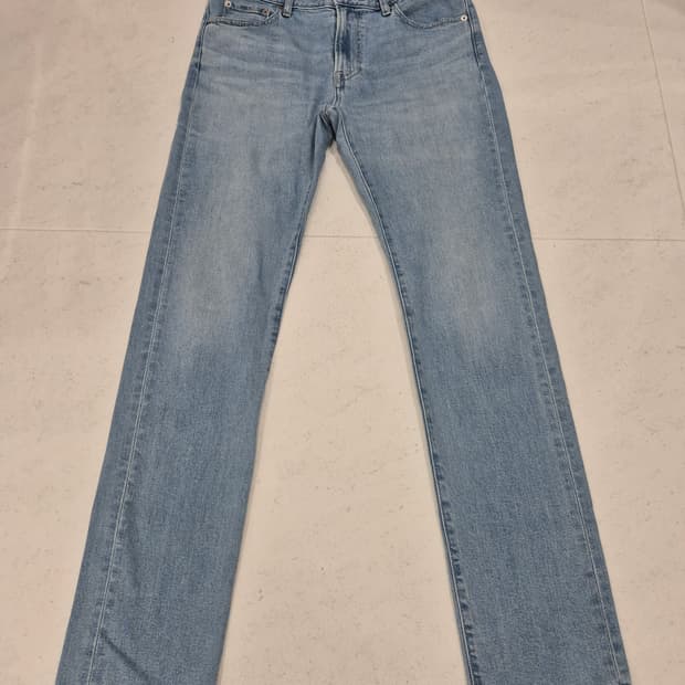 [유니클로] 슬림 스트레이트진(라이트워시) 32