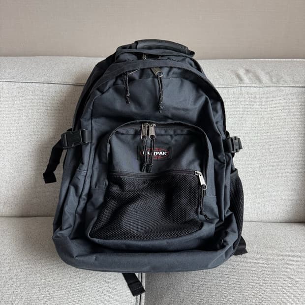 [EASTPAK]이스트팩 에그웜_미드나잇 컬러 37L