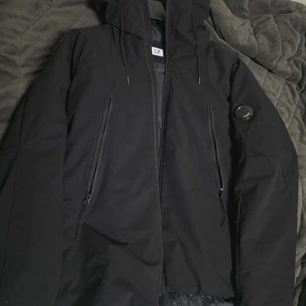 Cp컴퍼니 Protek 패딩 점퍼