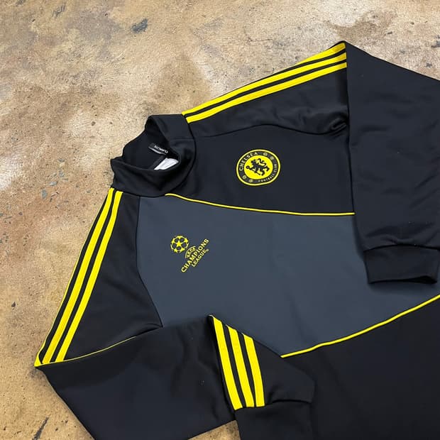 아디다스  맨유 블랙 옐로우 져지 롱슬리브 95