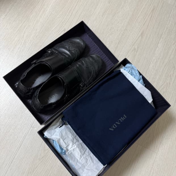 프라다 더블 몽크 로퍼