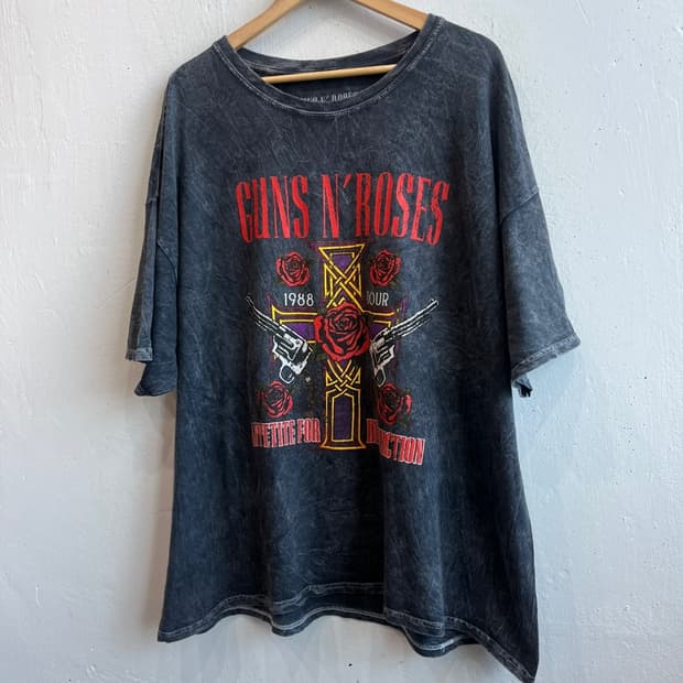 건즈 앤 로지스 1988 투어 반팔 티셔츠 