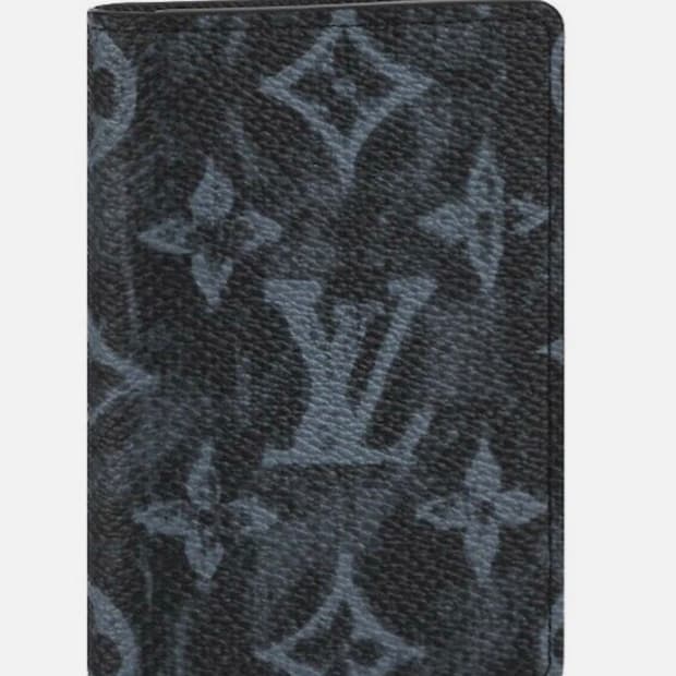 루이비통 파스텔 느와 한정판 오거나이저입니다.