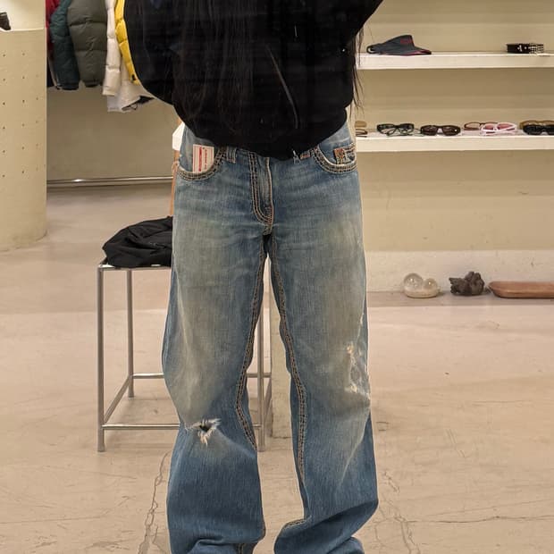 트루릴리전 부츠컷 데님 팬츠 U913