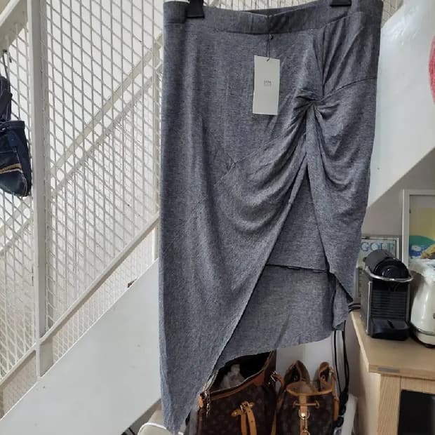 자라스커트 L사이즈 새옷