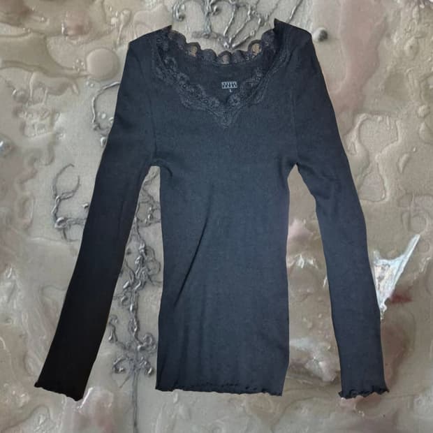 일본 빈티지 로리즈팜 LOWRYS FARM 딱붙탑 레이스 프릴 롱슬리브