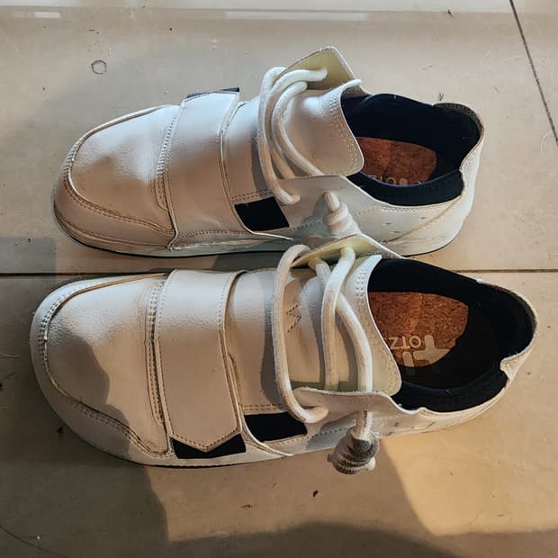 OTZ 오찌 스니커즈 팜. 270mm사이즈 화이트 발편한 운동화