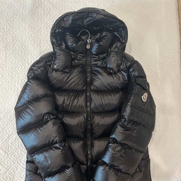 몽클레어 마야 패딩 블랙 1사이즈 새상품