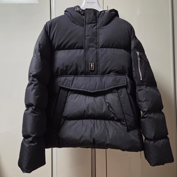 닐바렛 패딩 하프집업 아노락