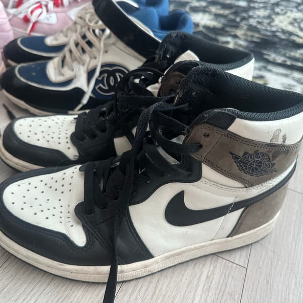 에어조던 모카 255 급매