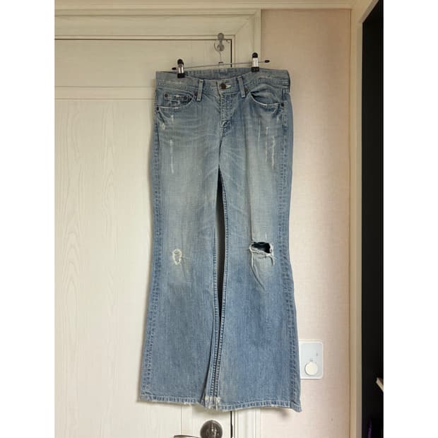 00s Levi’s 로우라이즈 연청 부츠컷 팬츠