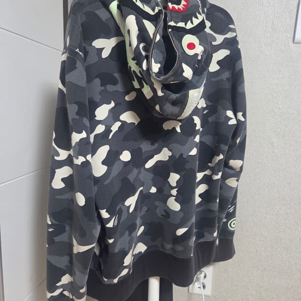 베이프 시티카모 후드 후드집업 야광 흑계 블랙 L 정품