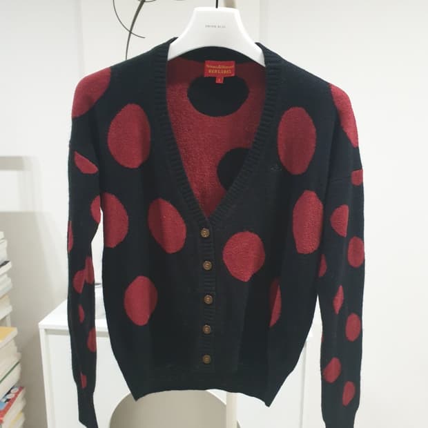 비비안웨스트우드 니트가디건