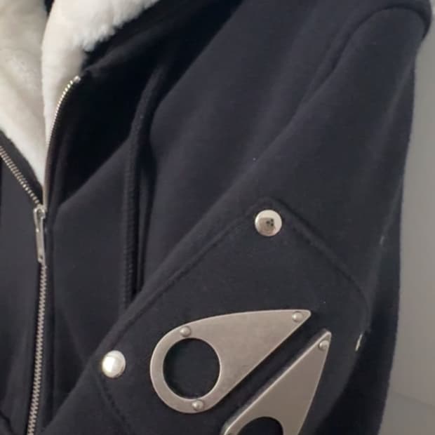 무스너클 버니스웨터 후드