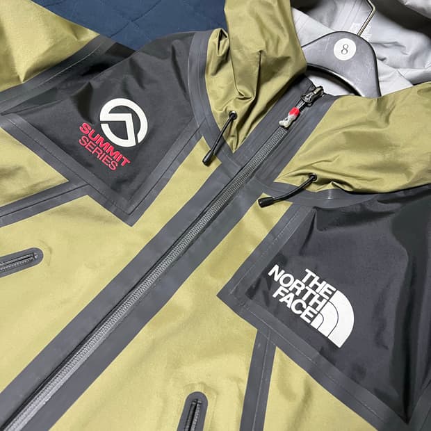 슈노 슈프림 노스페이스 테이프심 M