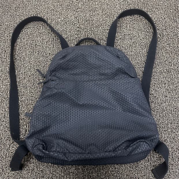 만다리나덕 리바이벌 백팩 블랙