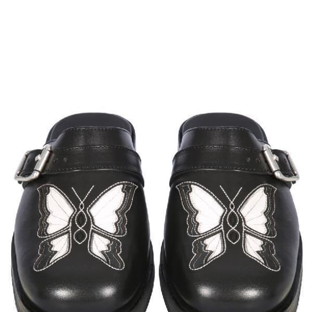 아워레가시 카미온 버터플라이 뮬 43