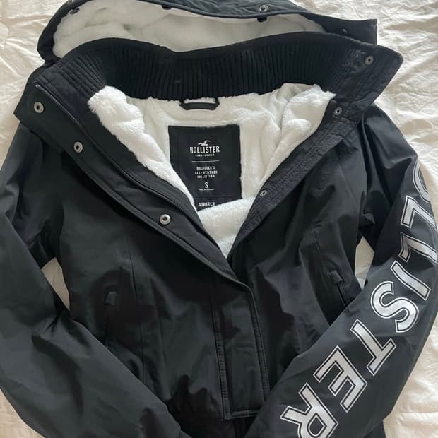 홀리스터 퍼바람막이 새상품