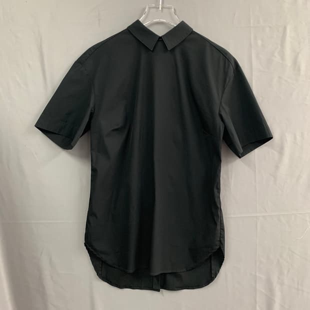 S 닐바렛 백버튼 스판 블랙 반팔 블라우스 셔츠