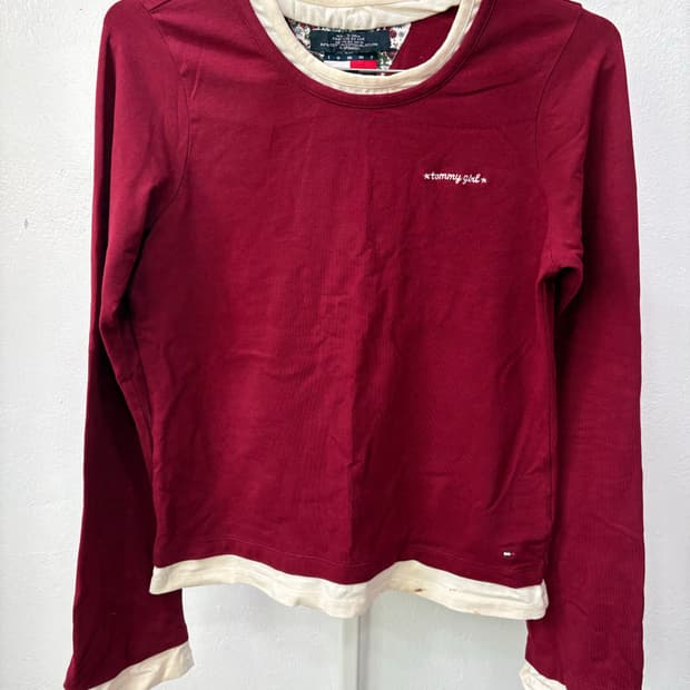 타미힐피거 버건디 레이어드 롱슬리브