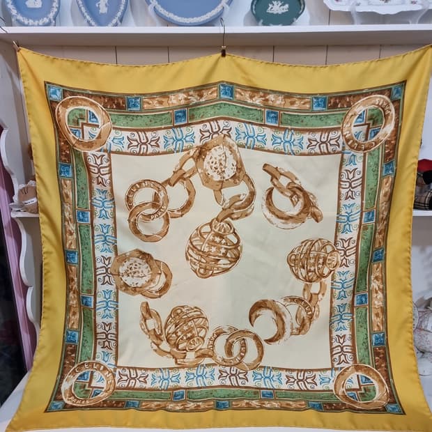 CELINE 셀린느빈티지 실크 스카프