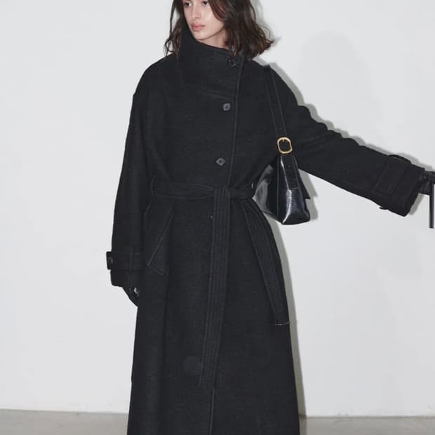 루에브르 벨티드 하이넥 롱코트