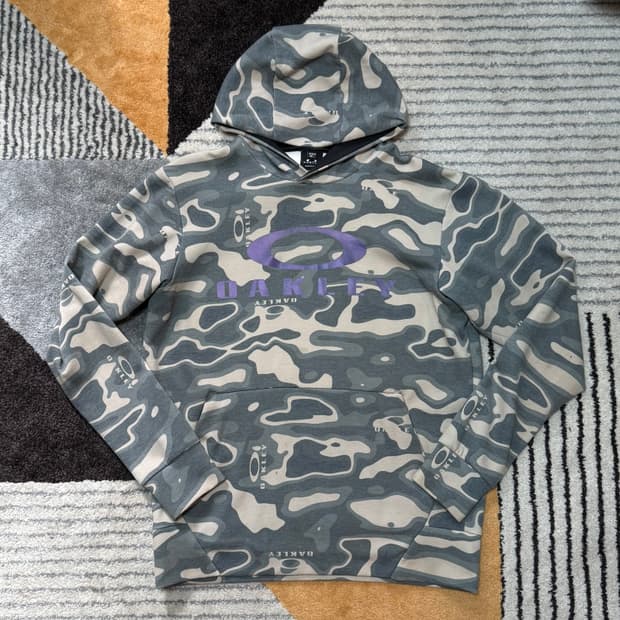 오클리 Oakley 카모플라쥬 후드티