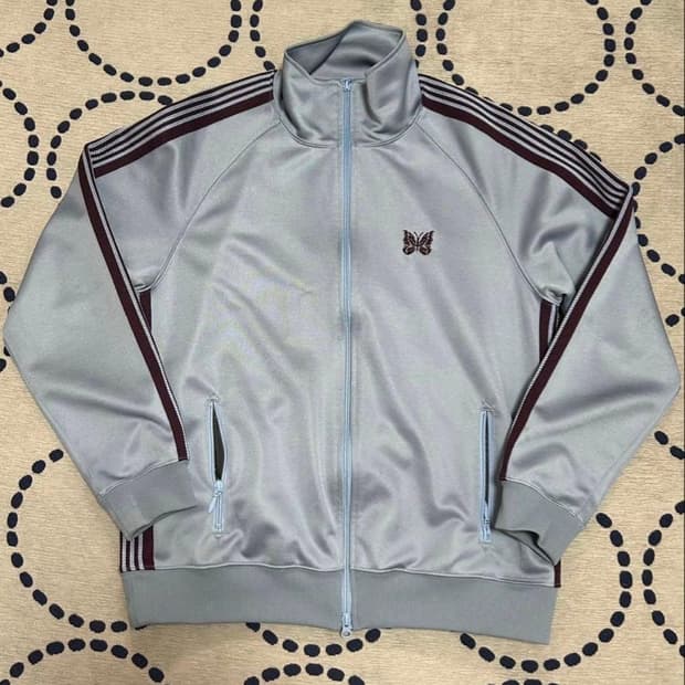 니들스 트랙 자켓 삭스블루