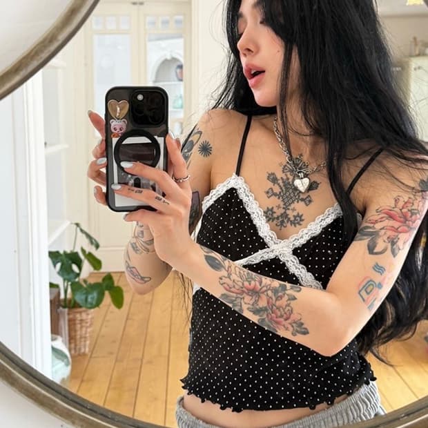 더미스테리어스호텔 도트 레이스 슬리브