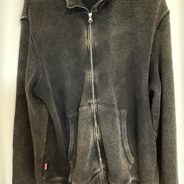 Diesel 집업 판매합니다