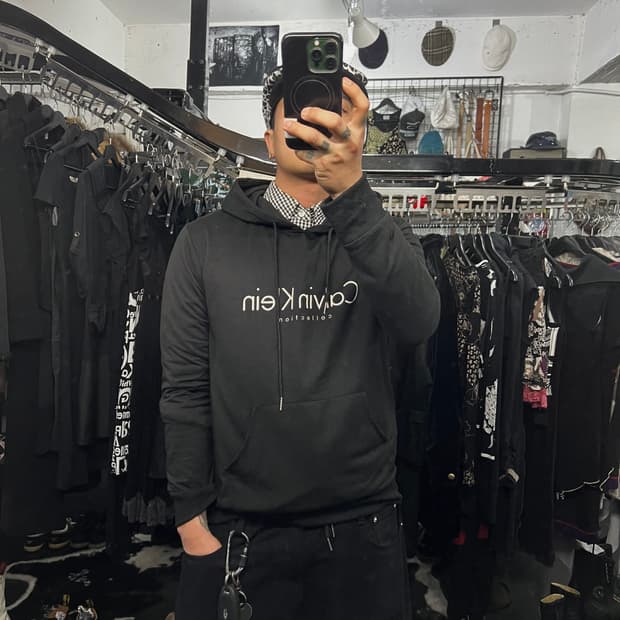 캘빈클라인 라이트 후드티