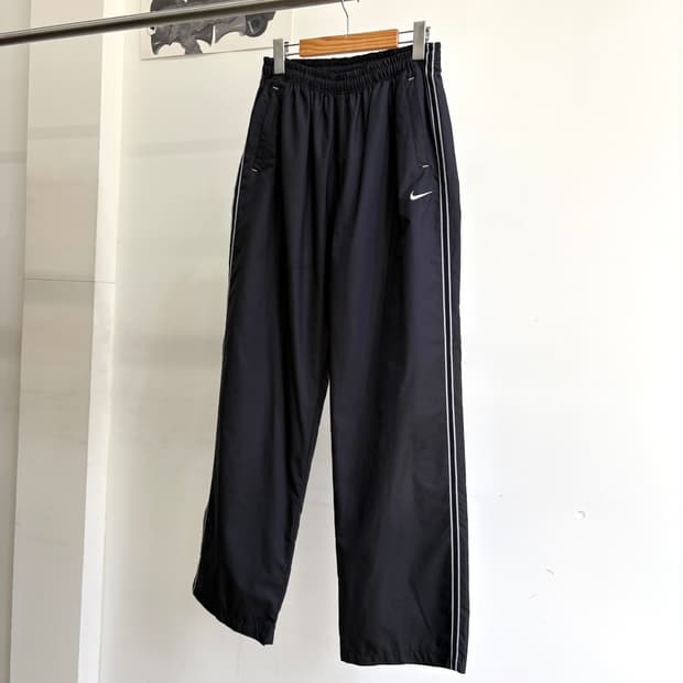 NIKE 팬츠