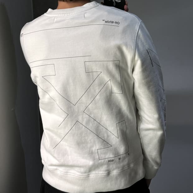 오프화이트 19FW 다이애그 언피니쉬드 크루