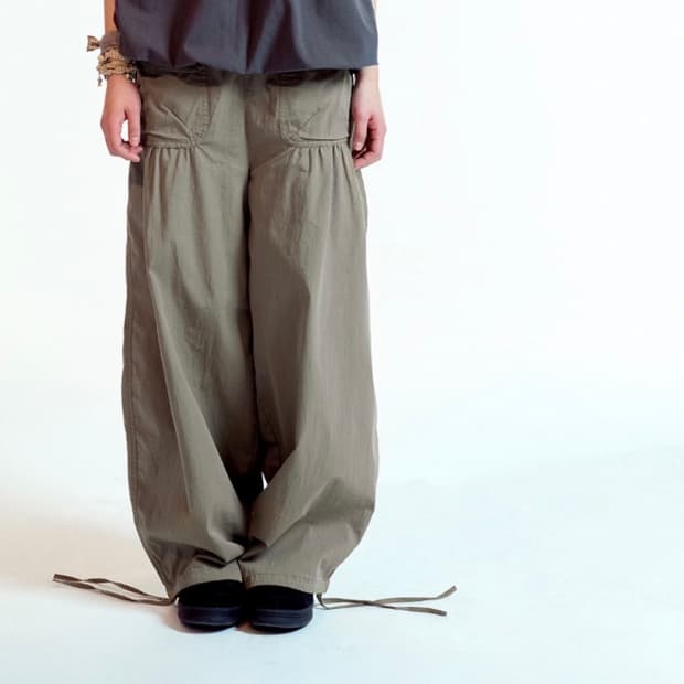 코이세이오 SHIRRING TOBI PANTS KHAKI
