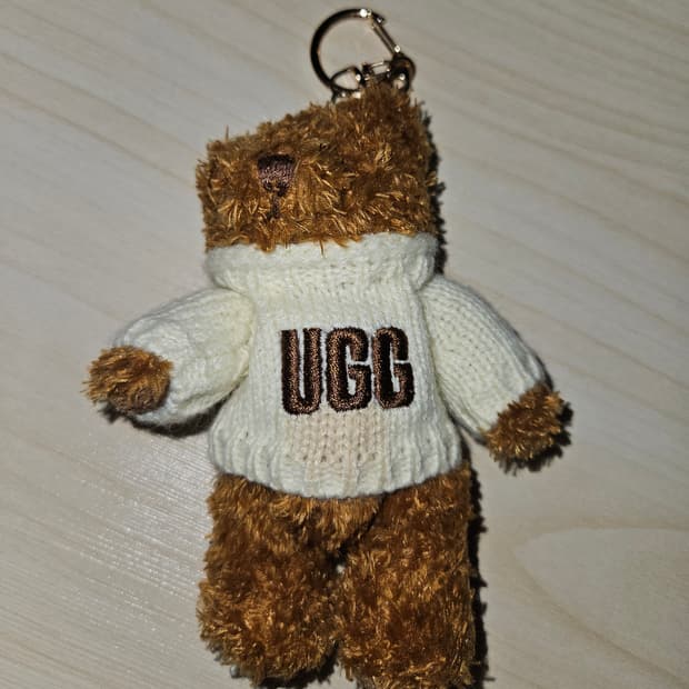 어그 곰돌이 키링