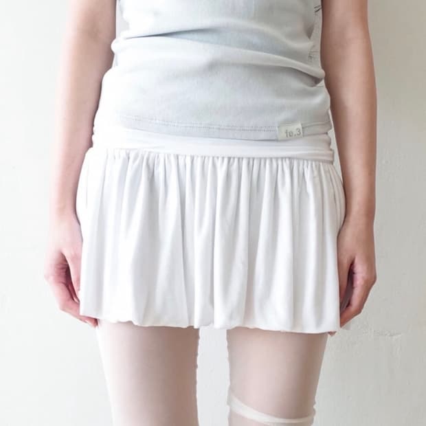 샵페어리 fe.3 yuzu skirt 화이트