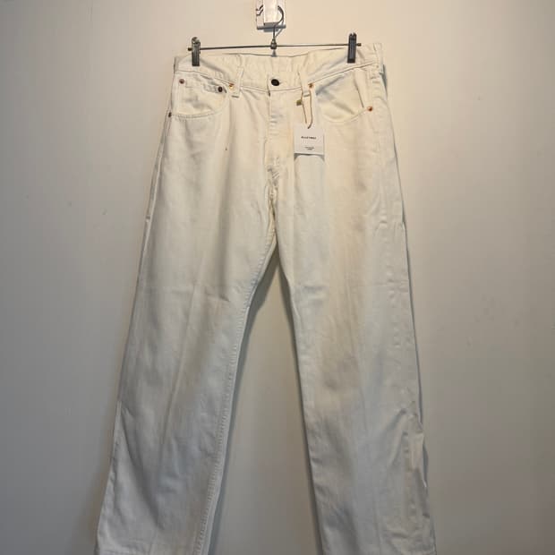 Levi’s 543 pants