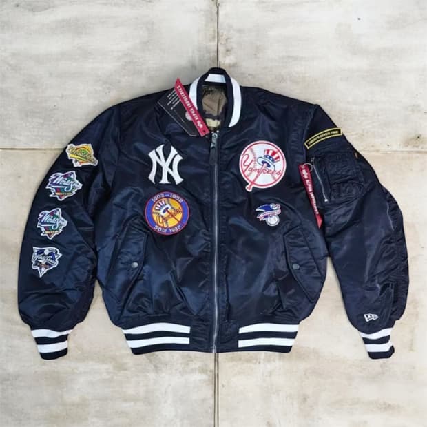 알파인더스트리 X 뉴에라 MA-1 봄버 자켓