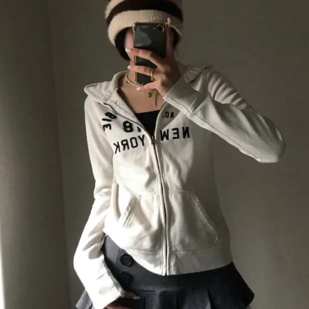 아베크롬비 화이트 슬림핏 딱붙핏 후드집업 급처!!