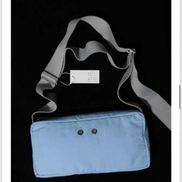 우화 벤트 스퀘어 백 블루 