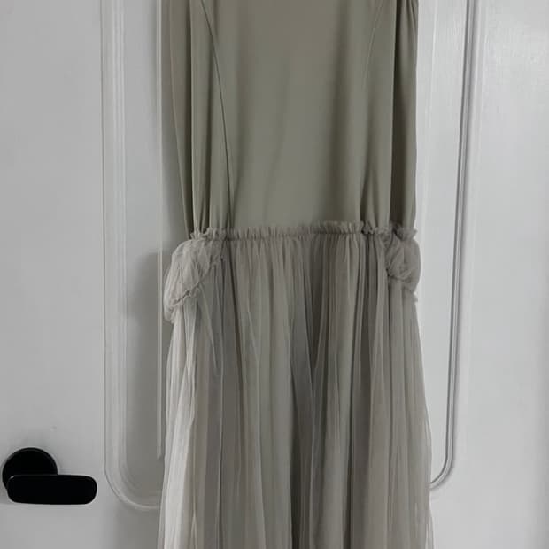 에옹쓰 2023샤샤 원피스 구해요