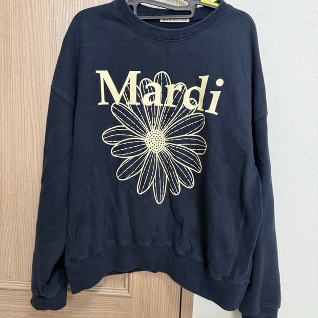 마르디메크르디 맨투맨