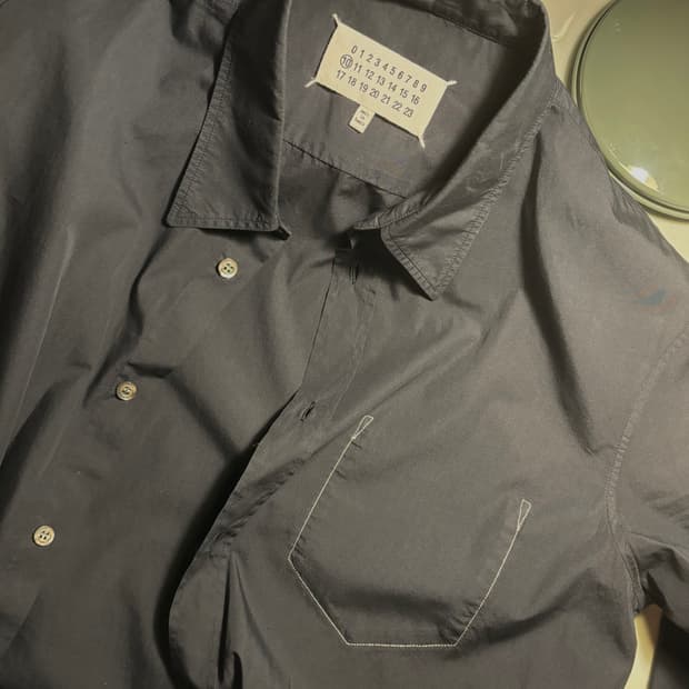 마르지엘라 백스티치 셔츠