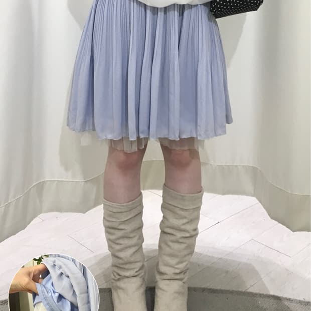 Cloud Pleated Lace Skirt