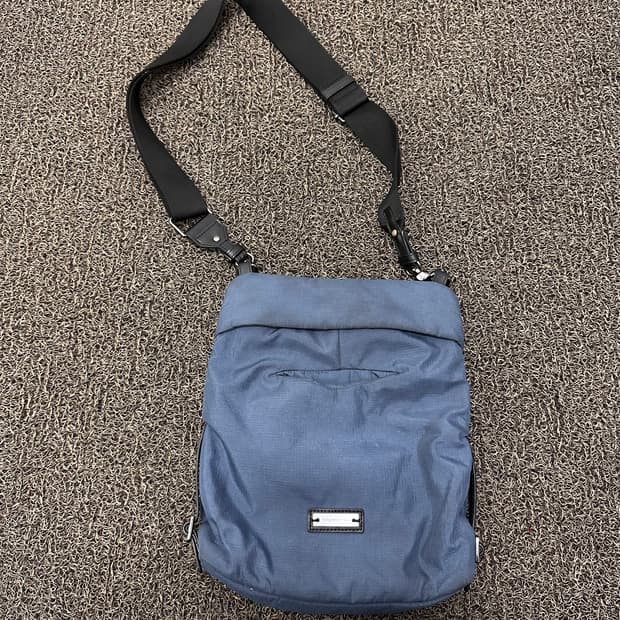 만다리나덕 크로스백 가방